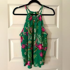 Green LUSH floral tank. Button neck closure. Buttons and ruffles down the back